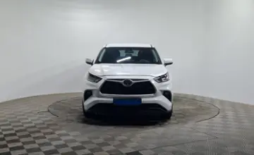 Toyota Highlander 2023 года за 22 500 000 тг. в Алматы фото 2