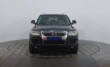 Volkswagen Touareg 2007 года за 6 290 000 тг. в Астана фото 2