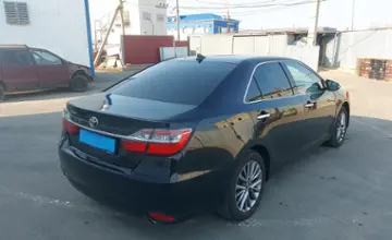 Toyota Camry 2017 года за 12 500 000 тг. в Атырау