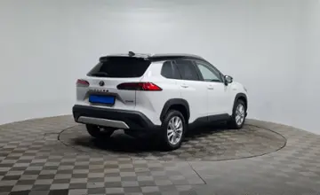 Toyota Corolla Cross 2022 года за 10 490 000 тг. в Алматы