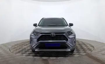 Toyota RAV4 2020 года за 11 990 000 тг. в Астана фото 2