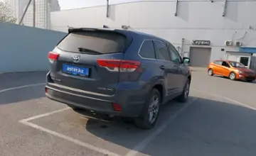 Toyota Highlander 2018 года за 17 990 000 тг. в Шымкент фото 3