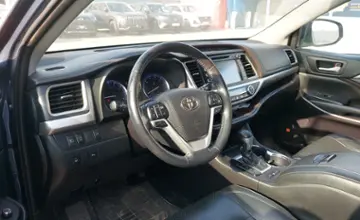 Toyota Highlander 2018 года за 17 990 000 тг. в Шымкент фото 5