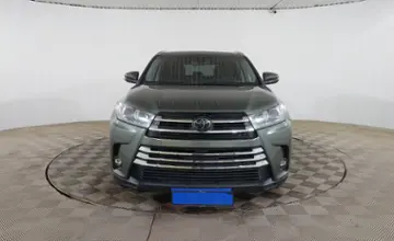 Toyota Highlander 2018 года за 16 990 000 тг. в Шымкент фото 2