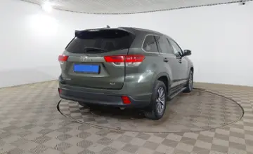 Toyota Highlander 2018 года за 16 990 000 тг. в Шымкент
