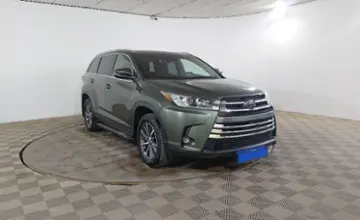 Toyota Highlander 2018 года за 16 990 000 тг. в Шымкент фото 3