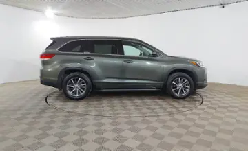 Toyota Highlander 2018 года за 16 990 000 тг. в Шымкент фото 4