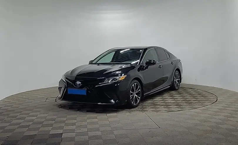 Toyota Camry 2020 года за 12 300 000 тг. в Алматы
