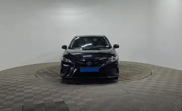 Toyota Camry 2020 года за 12 300 000 тг. в Алматы фото 2