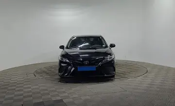 Toyota Camry 2020 года за 12 300 000 тг. в Алматы фото 2