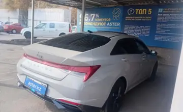 Hyundai Elantra 2023 года за 9 400 000 тг. в Алматы