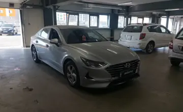 Hyundai Sonata 2019 года за 9 800 000 тг. в Астана фото 2