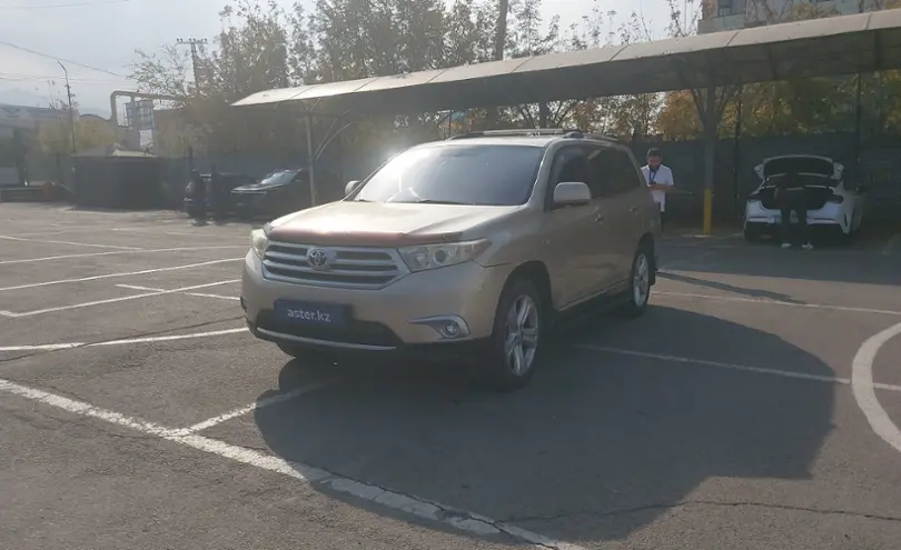Toyota Highlander 2012 года за 14 000 000 тг. в Алматы