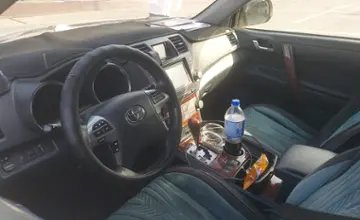 Toyota Highlander 2012 года за 14 000 000 тг. в Алматы фото 5