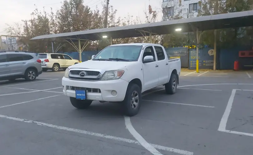 Toyota Hilux 2006 года за 4 500 000 тг. в Алматы