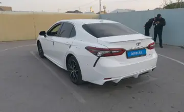 Toyota Camry 2020 года за 13 000 000 тг. в Шымкент фото 4