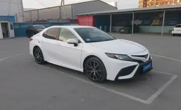 Toyota Camry 2020 года за 13 000 000 тг. в Шымкент фото 2
