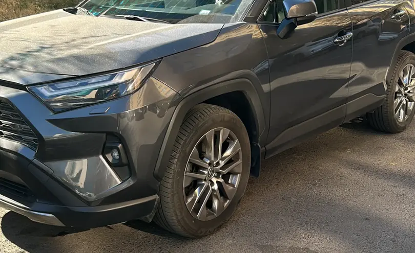 Toyota RAV4 2024 года за 23 000 000 тг. в Астана