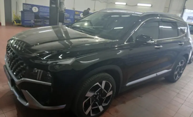 Hyundai Santa Fe 2023 года за 22 000 000 тг. в Астана