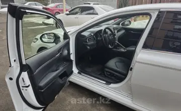 Toyota Camry 2023 года за 18 000 000 тг. в Алматы фото 3