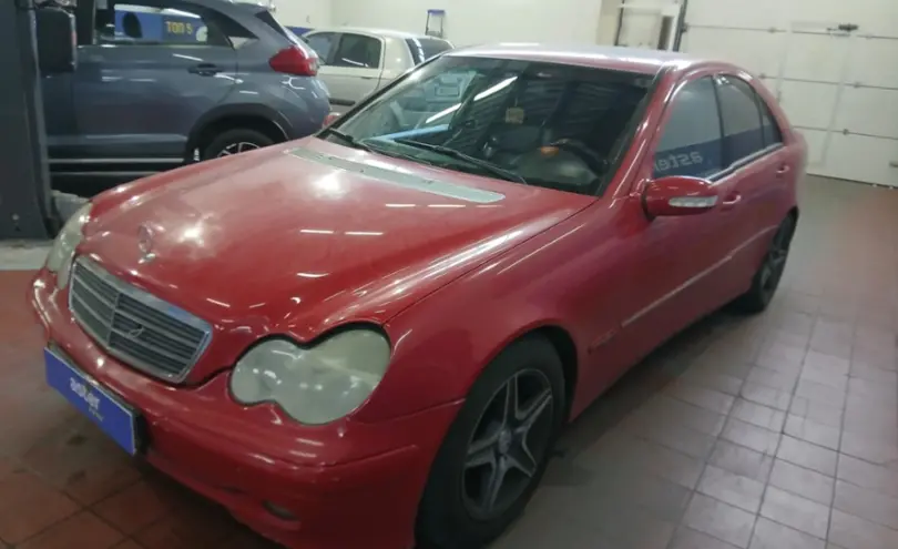 Mercedes-Benz C-Класс 2003 года за 3 000 000 тг. в Астана