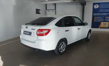 LADA (ВАЗ) Granta 2015 года за 2 500 000 тг. в Астана фото 3