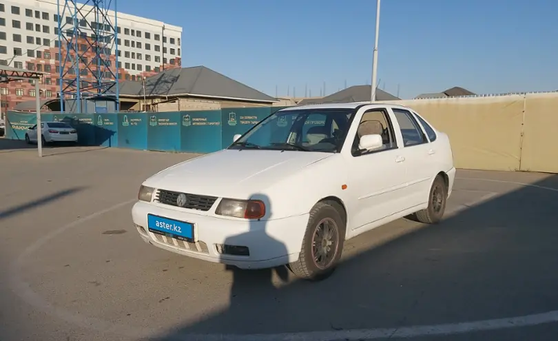 Volkswagen Polo 1999 года за 1 500 000 тг. в Шымкент