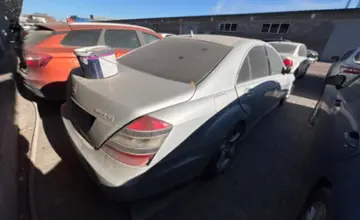 Mercedes-Benz S-Класс 2006 года за 5 000 000 тг. в Астана
