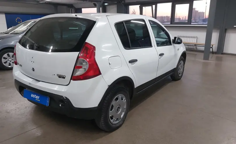 Renault Sandero 2014 года за 2 500 000 тг. в Астана фото 3