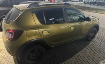Renault Sandero 2015 года за 3 500 000 тг. в Астана фото 4