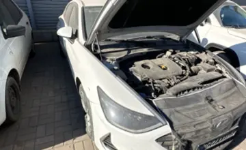Hyundai Sonata 2019 года за 8 000 000 тг. в Астана фото 3