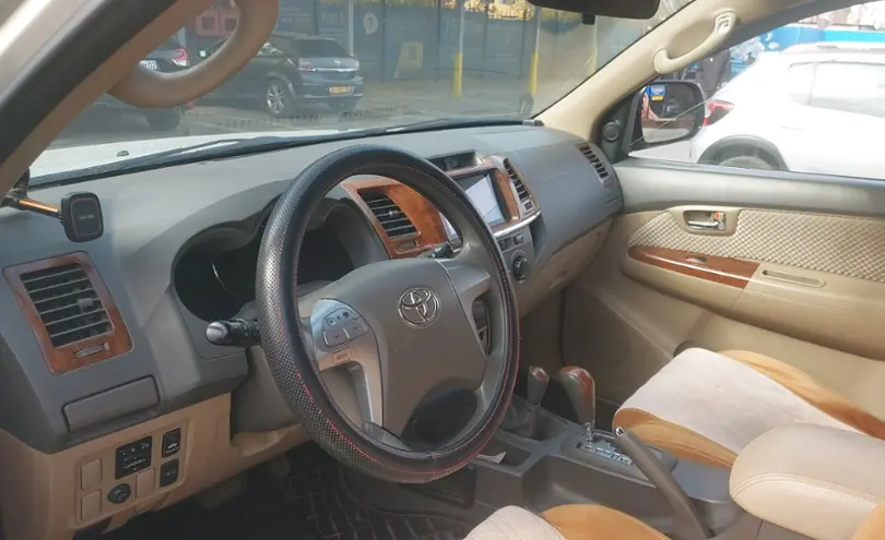 Toyota Fortuner 2013 года за 11 000 000 тг. в Алматы фото 5
