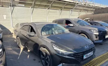 Hyundai Elantra 2021 года за 10 500 000 тг. в Астана фото 3