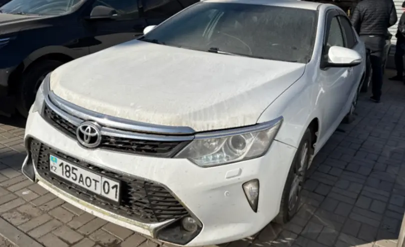 Toyota Camry 2016 года за 8 000 000 тг. в Астана