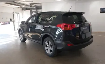 Toyota RAV4 2015 года за 11 000 000 тг. в Астана фото 4