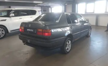 Volkswagen Vento 1992 года за 700 000 тг. в Астана фото 3