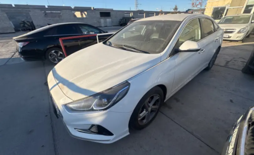 Hyundai Sonata 2019 года за 7 500 000 тг. в Астана