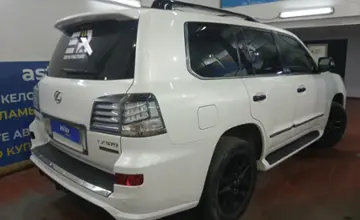Lexus LX 2015 года за 30 000 000 тг. в Астана