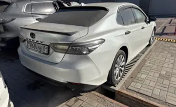 Toyota Camry 2019 года за 13 000 000 тг. в Астана