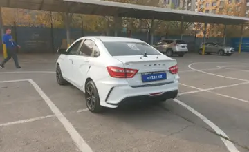 LADA (ВАЗ) Vesta 2018 года за 4 300 000 тг. в Алматы фото 4