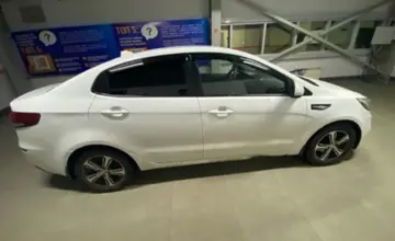 Kia Rio 2017 года за 3 500 000 тг. в Уральск фото 4