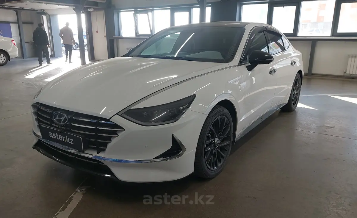 Hyundai Sonata 2023 года за 13 000 000 тг. в Астана