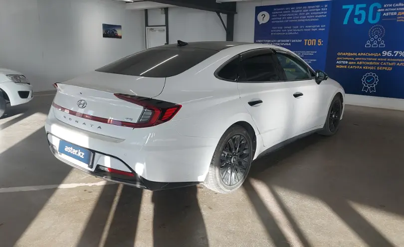 Hyundai Sonata 2023 года за 13 000 000 тг. в Астана фото 3