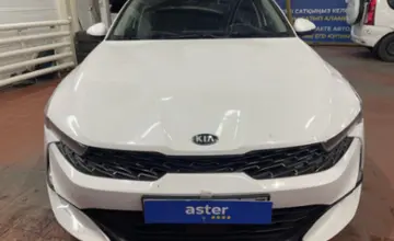 Kia K5 2021 года за 10 500 000 тг. в Астана фото 2