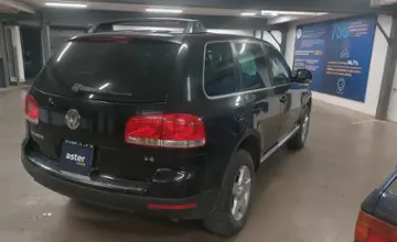 Volkswagen Touareg 2005 года за 4 600 000 тг. в Астана фото 3