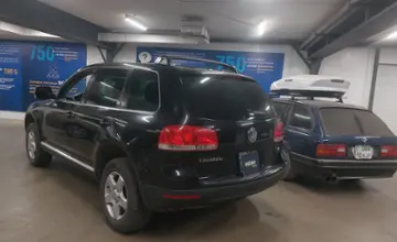 Volkswagen Touareg 2005 года за 4 600 000 тг. в Астана фото 4