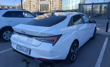 Hyundai Elantra 2023 года за 11 500 000 тг. в Астана