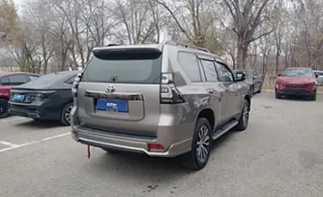Toyota Land Cruiser Prado 2022 года за 45 000 000 тг. в Актобе