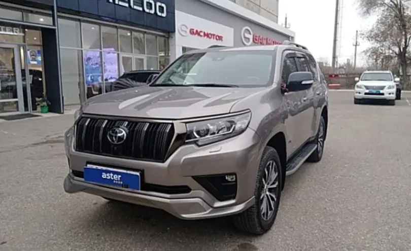 Toyota Land Cruiser Prado 2022 года за 45 000 000 тг. в Актобе