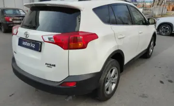 Toyota RAV4 2015 года за 10 500 000 тг. в Костанай